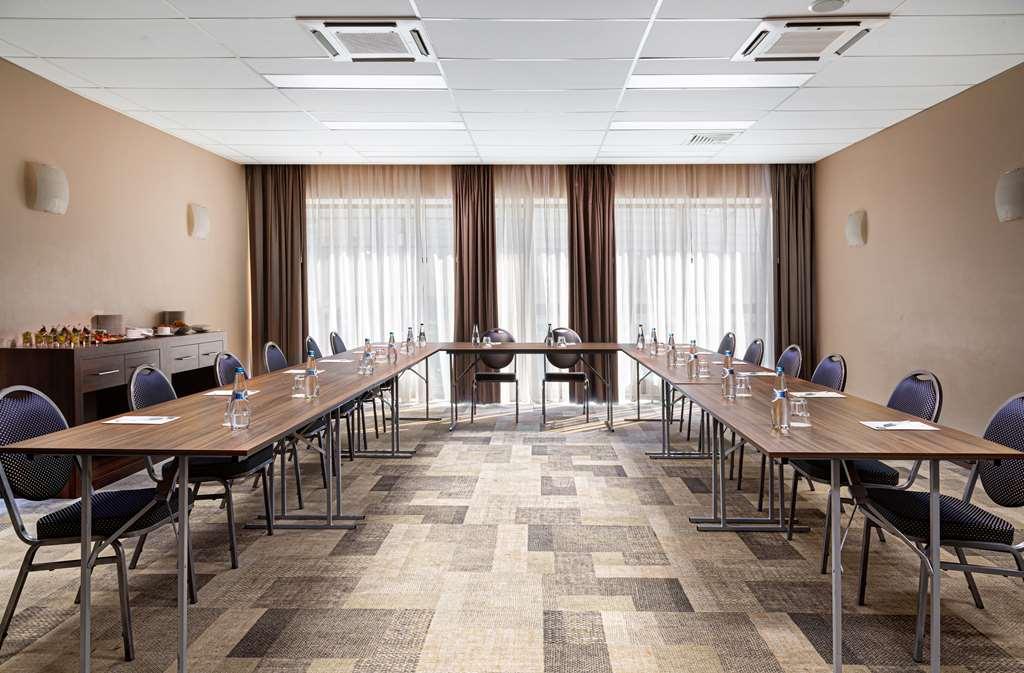 Hampton By Hilton Minsk City Centre Faciliteiten foto