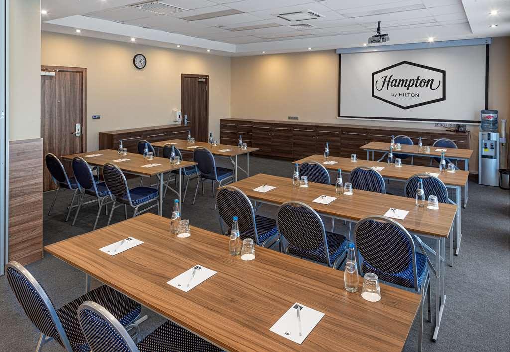 Hampton By Hilton Minsk City Centre Faciliteiten foto