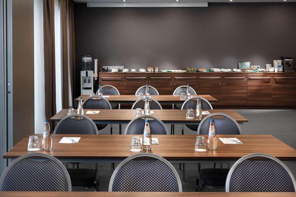 Hampton By Hilton Minsk City Centre Faciliteiten foto