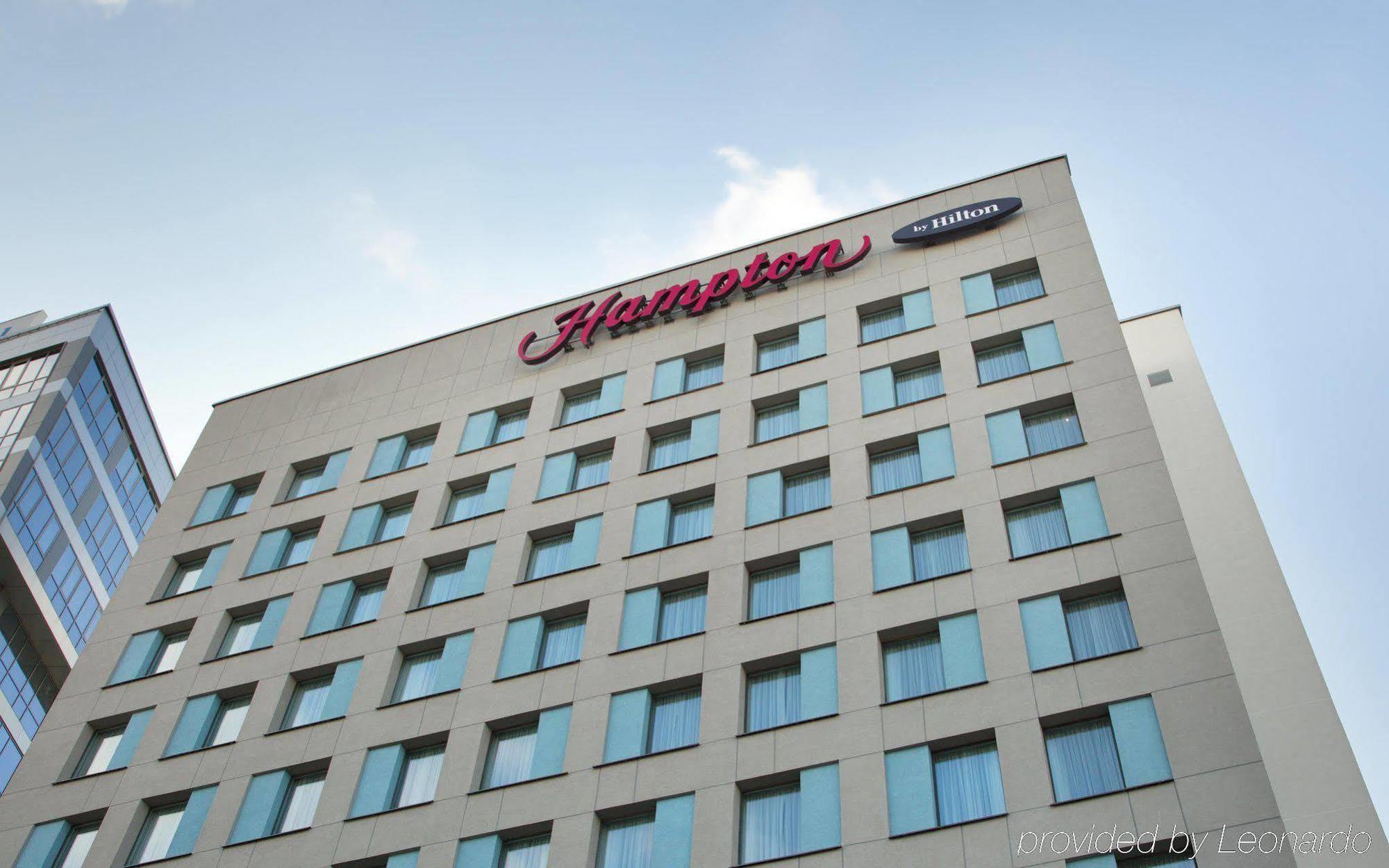 Hampton By Hilton Minsk City Centre Buitenkant foto