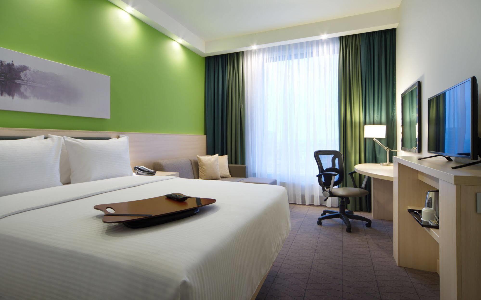 Hampton By Hilton Minsk City Centre Buitenkant foto
